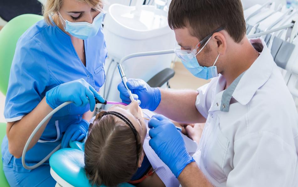Стоимость резекции зубного корня в стоматологии.