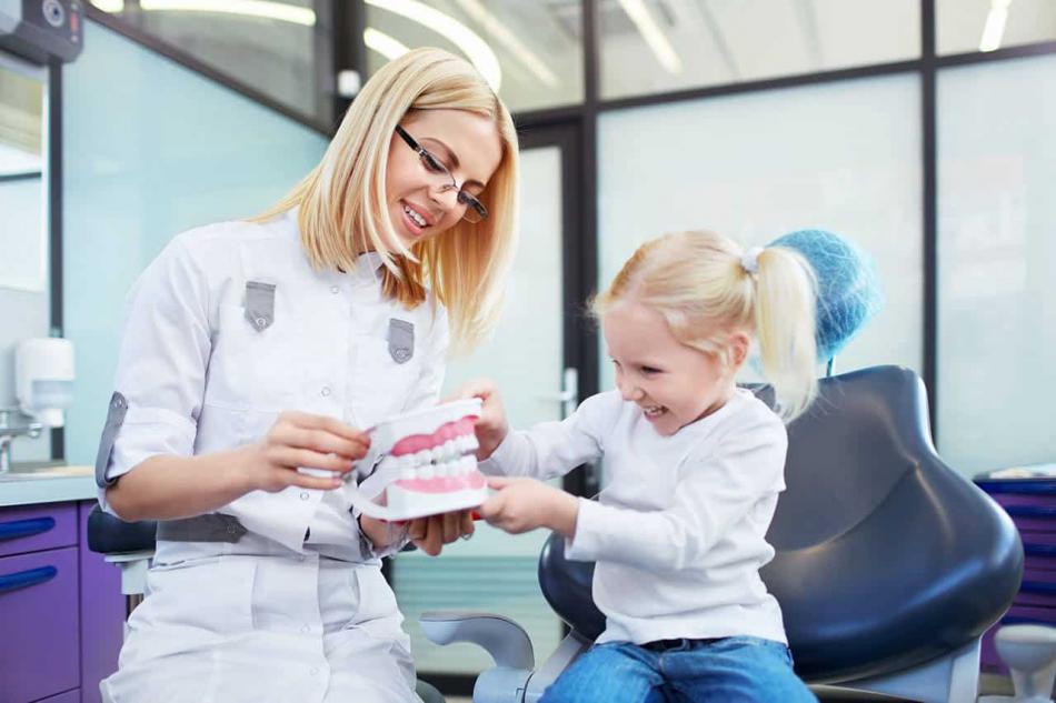Сколько стоят услуги детской стоматологии?