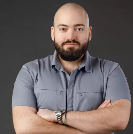 Товмасян Спартак Робертович